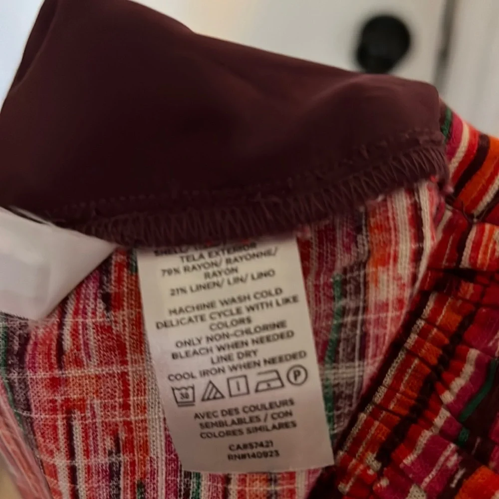 LOFT IKAT Print Short - Picture 10 of 10